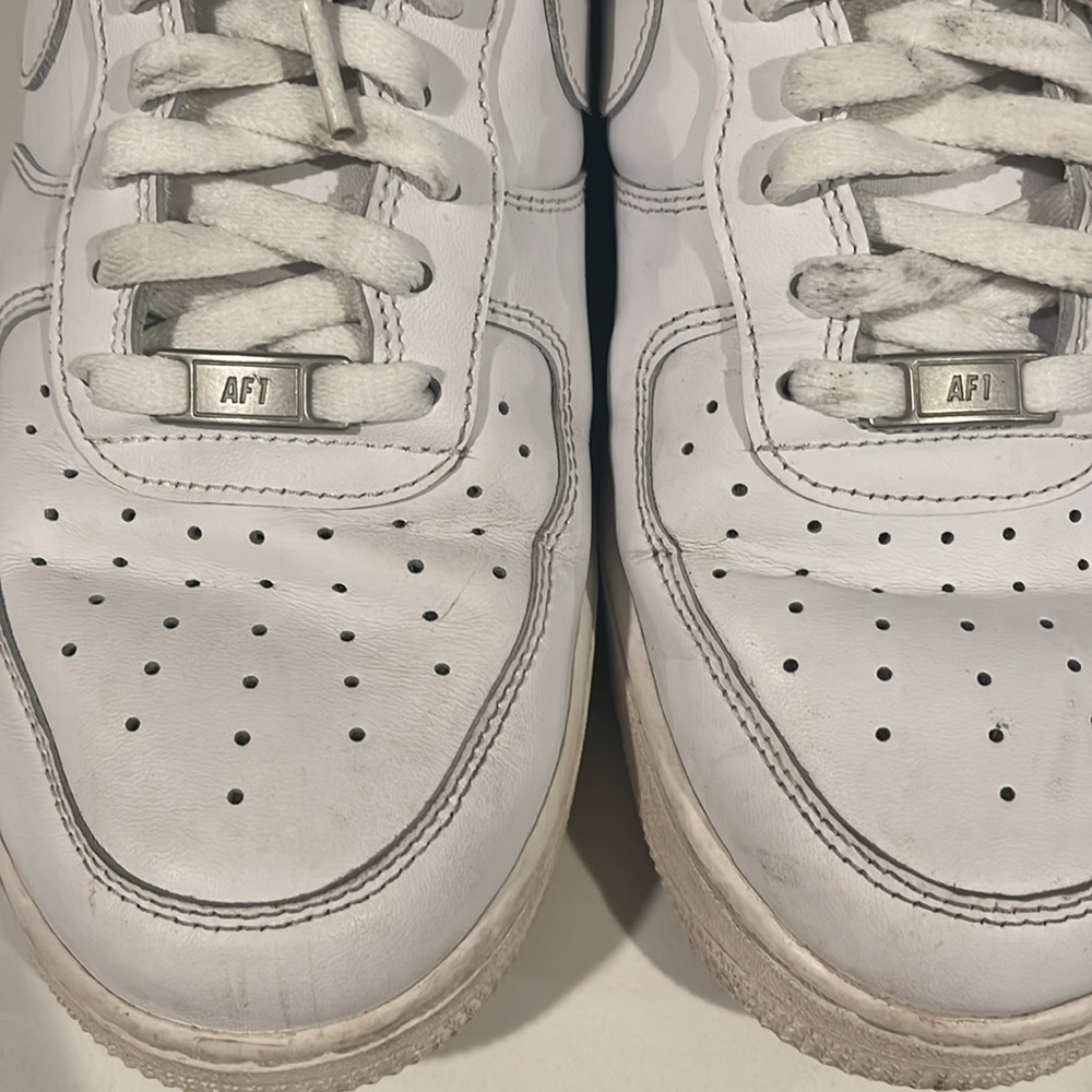 Nike Air Force 1 - Picture 2 of 10